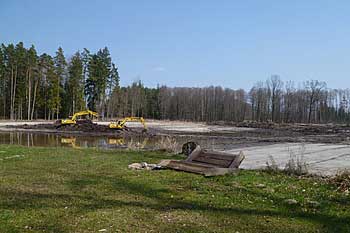 Herinkovský rybník v době rekonstrukce (duben 2015) | Rybníky Třeboňsko | MAS Třeboňsko
